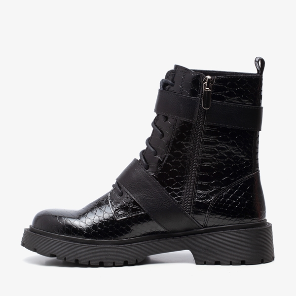 snow boots size 40