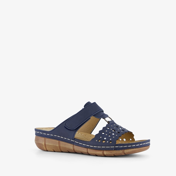 Blue Box dames slippers met perforaties blauw 1