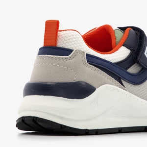 Blue Box jongens sneakers met oranje hiellus