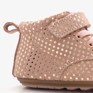 Groot leren babyschoenen roze met gouden stippen