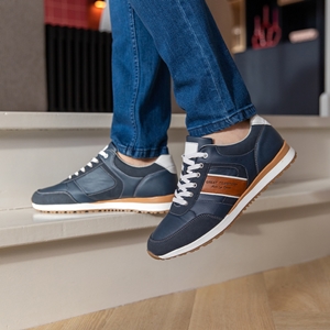 Blue Box heren sneakers blauw met bruine details main product image