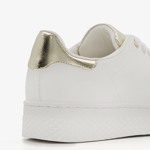 Blue Box dames sneakers wit met metallic goud