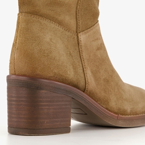 Harper suede dames enkellaarzen met hak camel