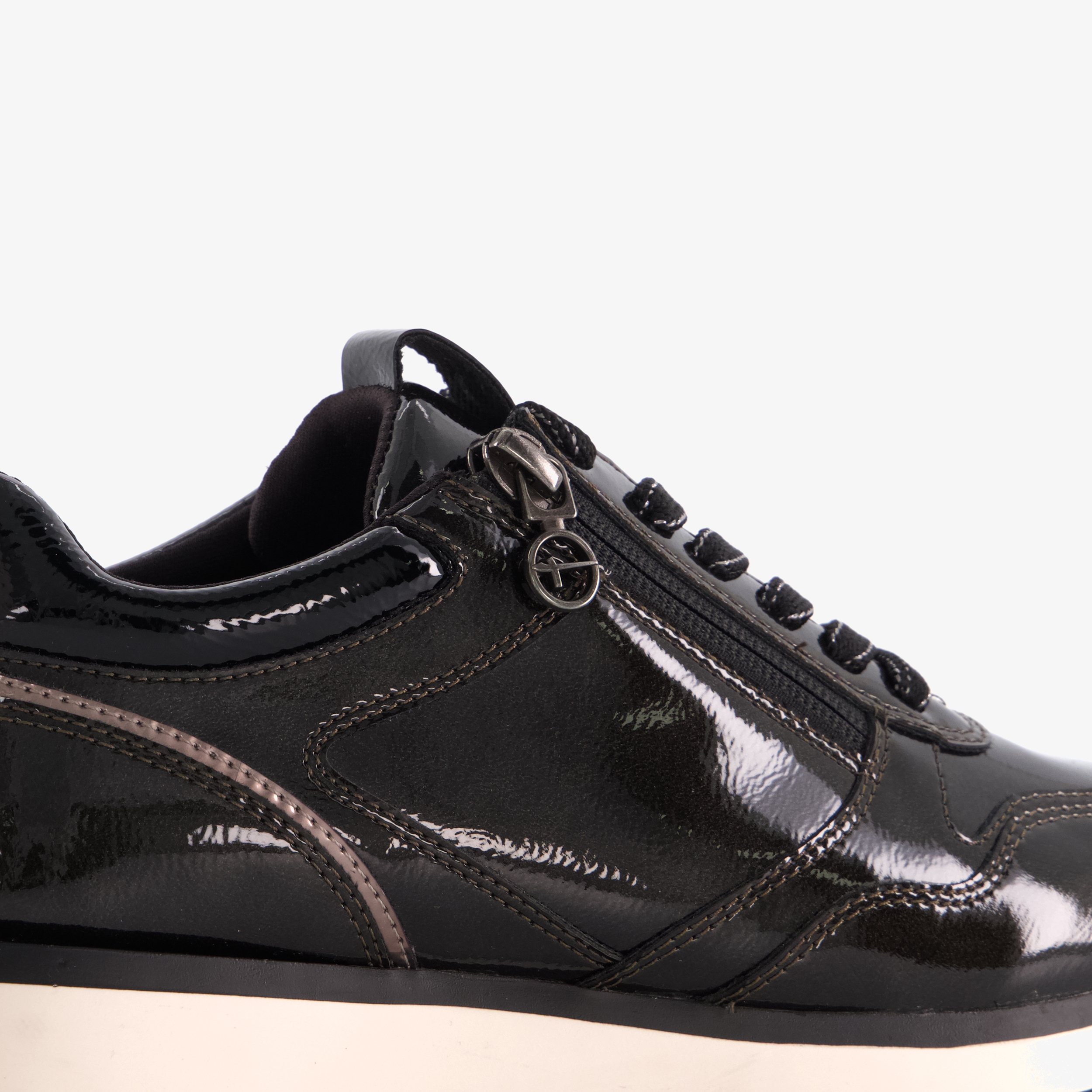 blauwe lak schoenen dames